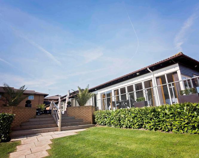 Mercure Milton Keynes - Außenansicht