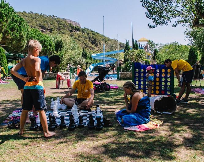 Camping Castell Montgri - Landschaft