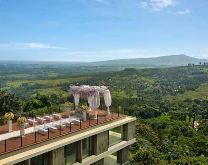 Royal Tulip Gunung Geulis Resort & Golf - Außenansicht
