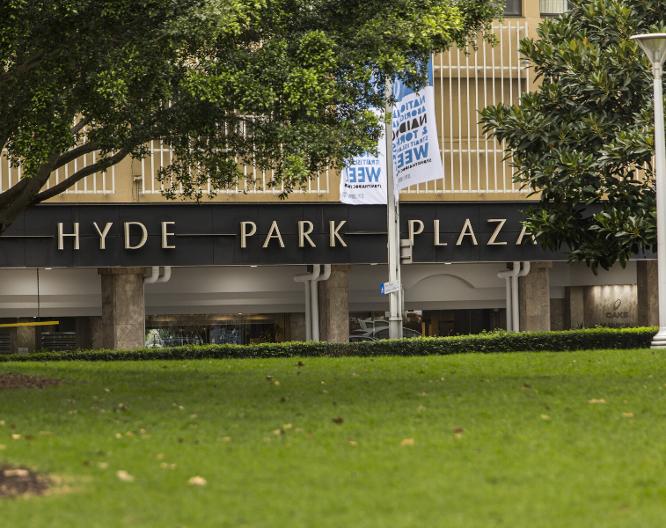 Oaks Hyde Park Plaza - Außenansicht