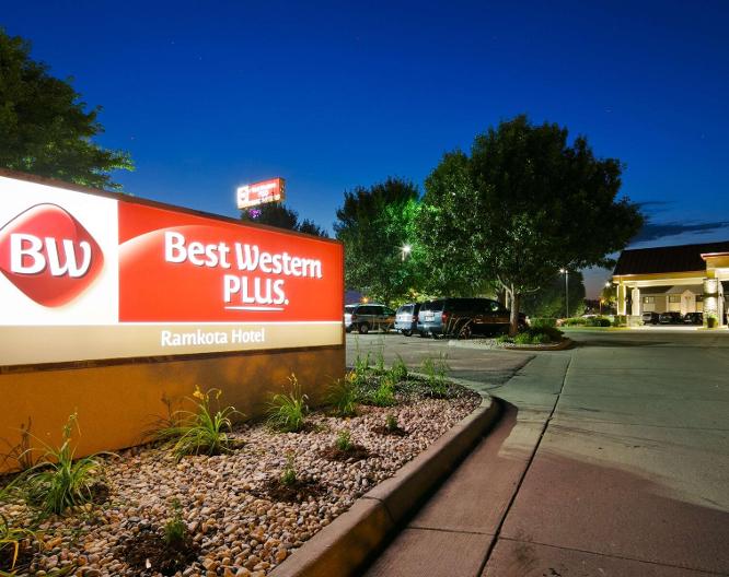 Best Western PLUS Ramkota Sioux Falls - Außenansicht