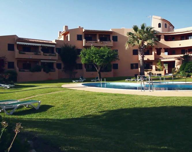 Clube Maria Luisa - Außenansicht