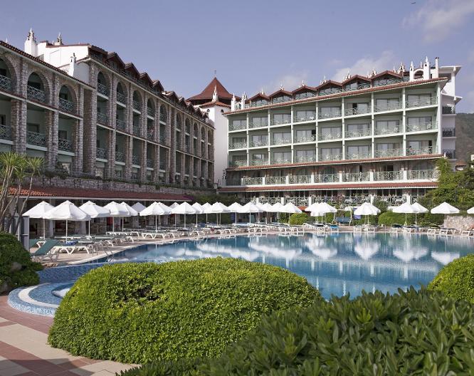 Hotel Marti La Perla - Außenansicht