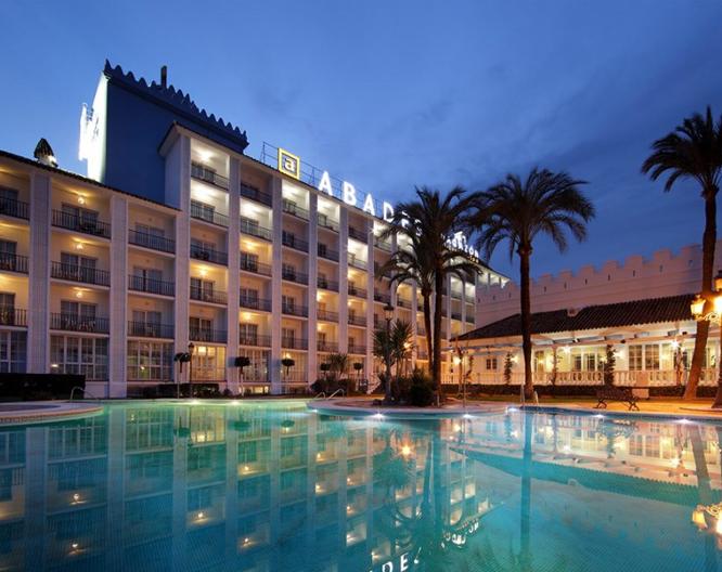 Abades Benacazon - Außenansicht