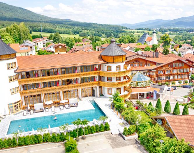 Wellness- und Sporthotel Bayerischer Hof - Außenansicht