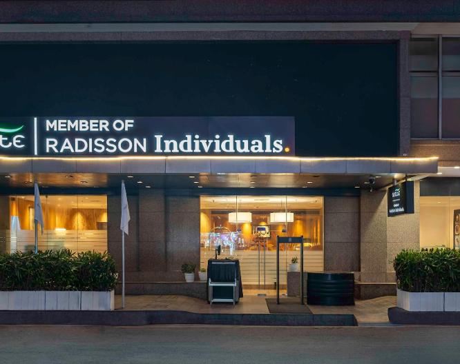 Svelte Delhi Radisson Individuals - Außenansicht
