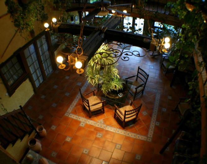 El Cortijo - Außenansicht