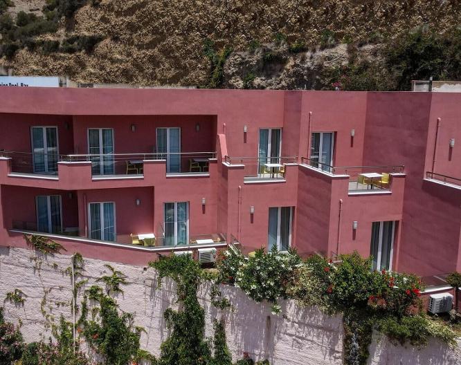 Petra Hotel - Außenansicht