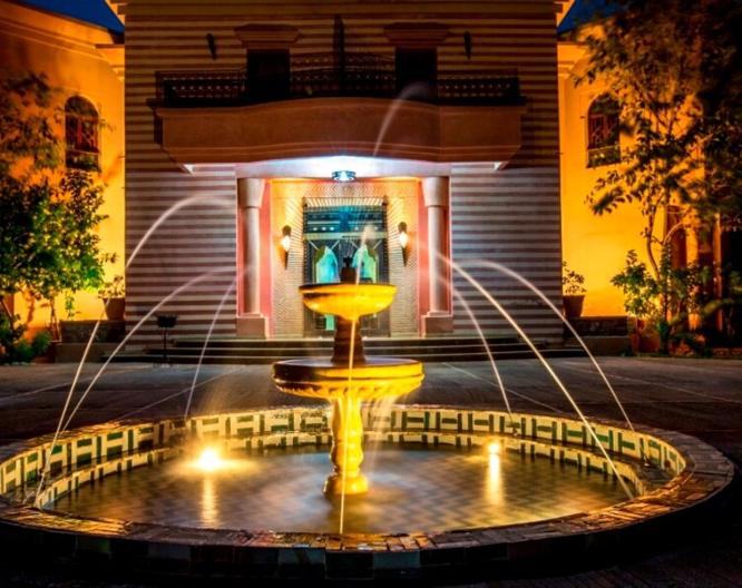 Las Palmeras - Außenansicht