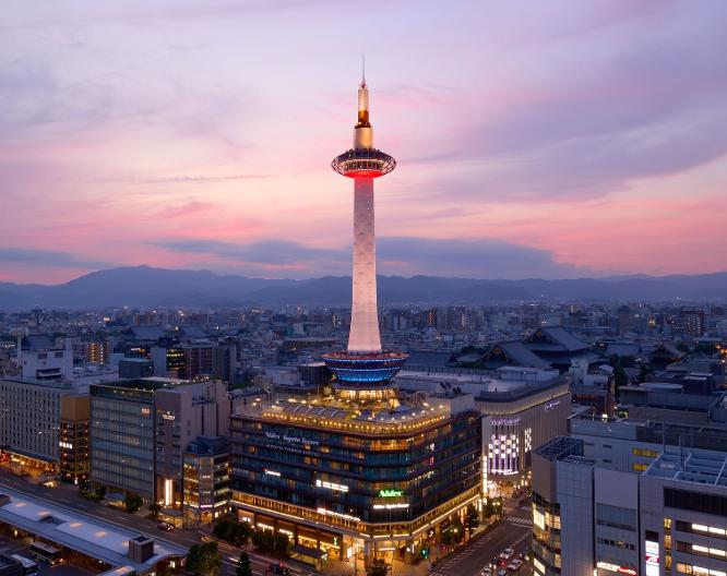 Kyoto Tower - Außenansicht