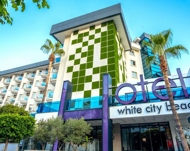 White City Beach Hotel - Außenansicht