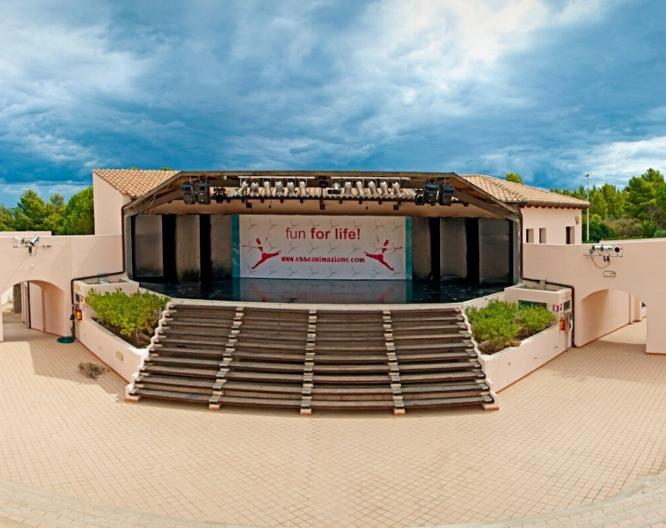 Club Esse Cala Gonone - Vue extérieure