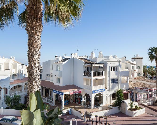 MAC Puerto Marina Benalmadena - Außenansicht