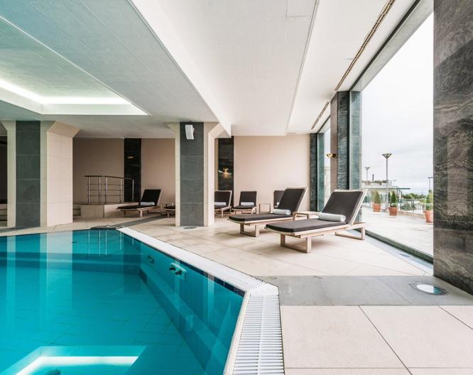 New Hotel - Pool