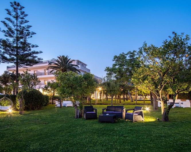 Hotel Alpha Sorrento Coast - Außenansicht