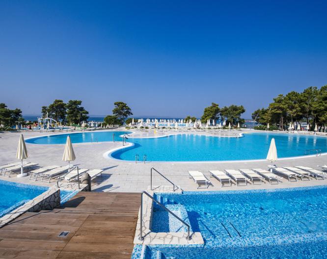 Zaton Holiday Resort Camping Homes - Piscine