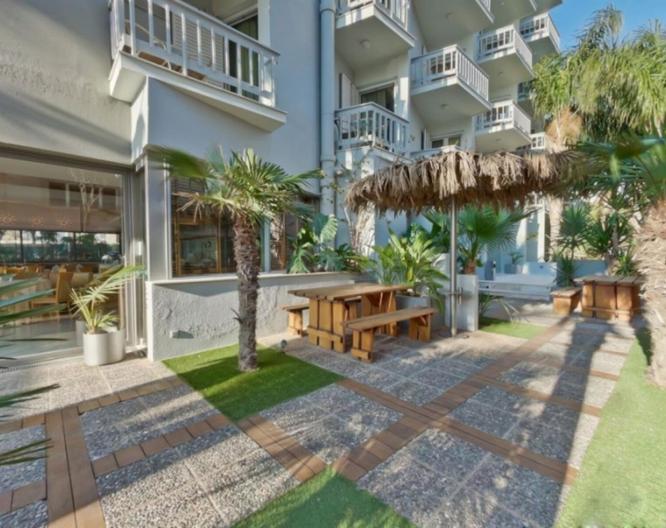 Palace Hotel Glyfada - Außenansicht