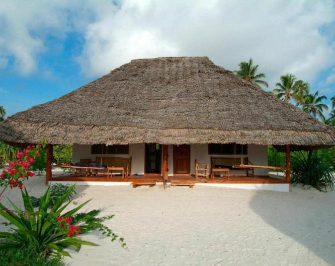 Hakuna Majiwe Lodge - Außenansicht