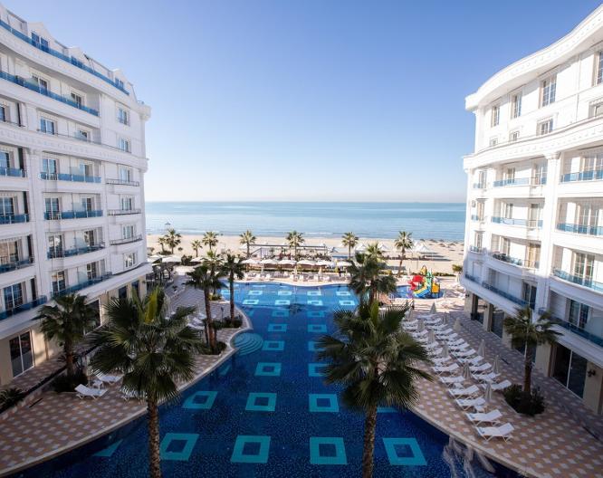 Grand Blue Fafa Resort - Außenansicht