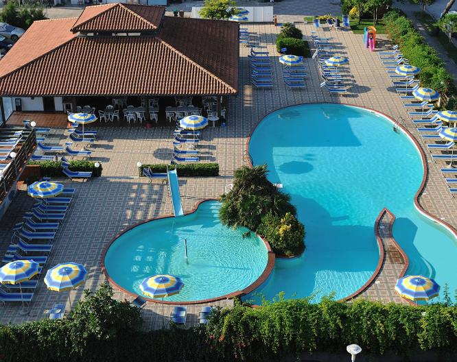 Hotel Ausonia - Außenansicht