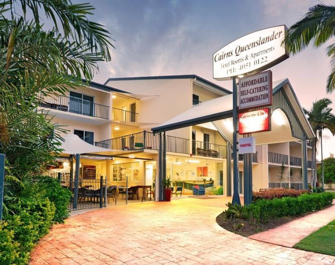 Cairns Queenslander Hotel and Apartments - Außenansicht