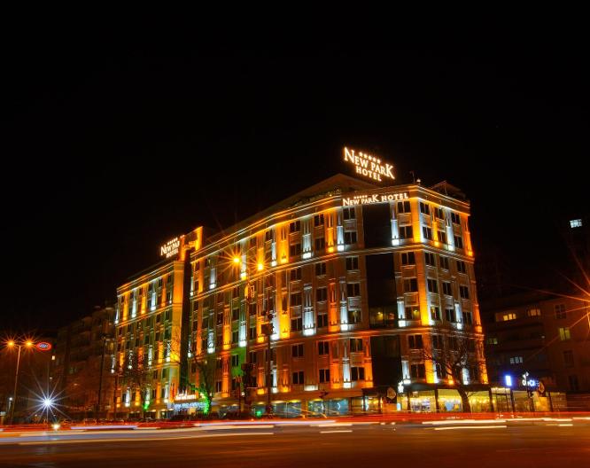 New Park Ankara Hotel - Außenansicht