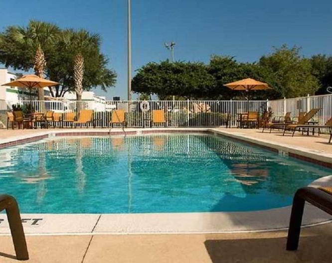 Fairfield Inn & Suites Lake Buena Vista - Außenansicht