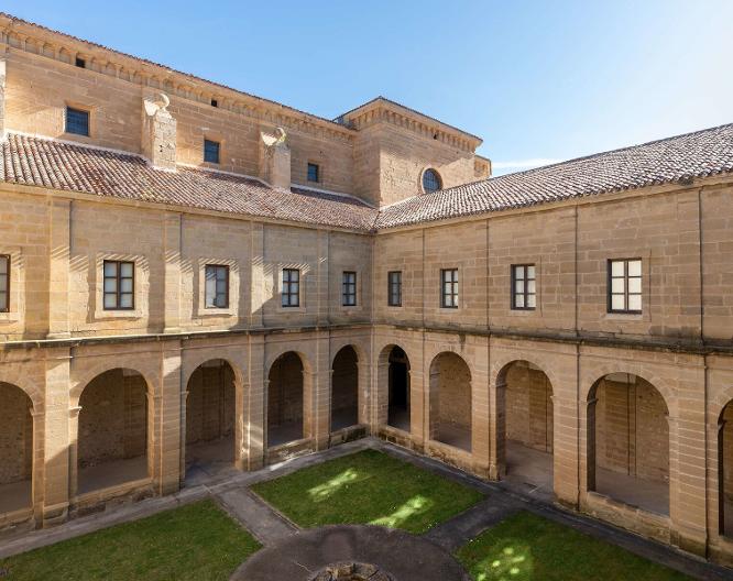 PARADOR DE SANTO DOMINGO BERNARDO - Vue extérieure