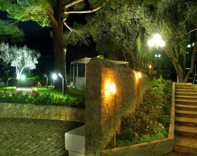 Hotel Baia - Außenansicht
