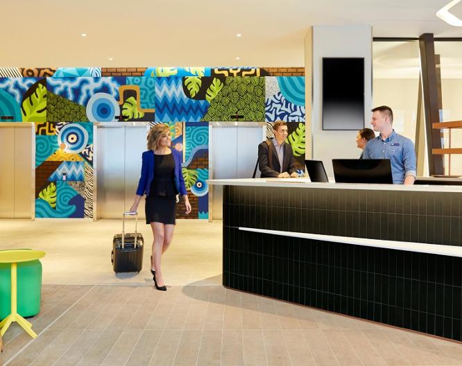 Holiday Inn Express Adelaide City Centre - Außenansicht