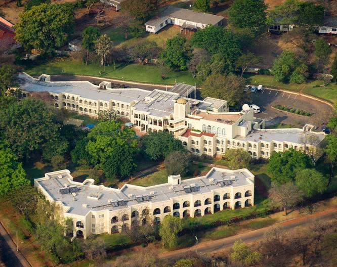 Victoria Falls Rainbow Hotel - Außenansicht