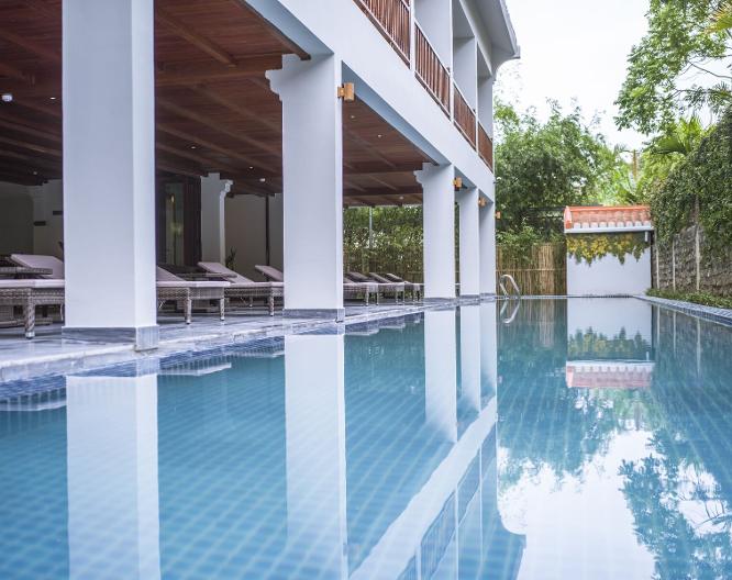 Vinh Hung Old Town Hotel - Pool
