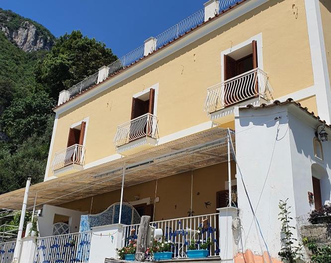 Villa Celentano - Außenansicht
