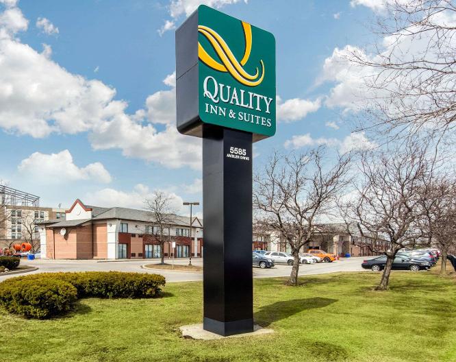 Quality Inn & Suites Mississauga - Außenansicht