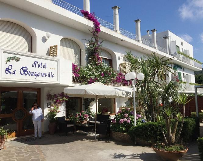 Bougainville - Außenansicht