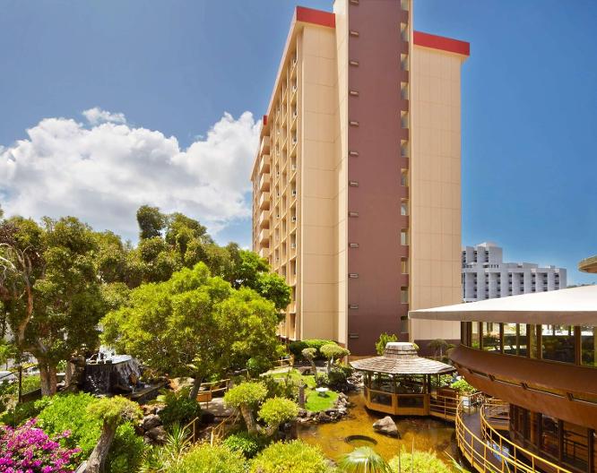Pagoda Hotel - Außenansicht