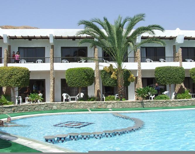 Turquoise Beach Hotel - Pool