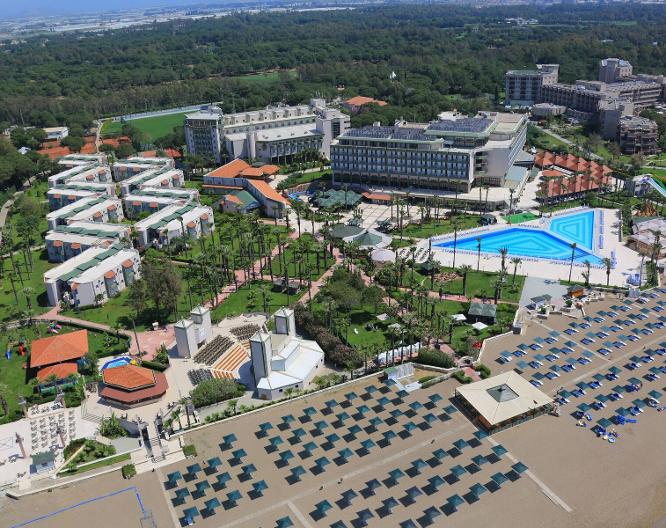 Adora Hotel & Resort - Vue extérieure