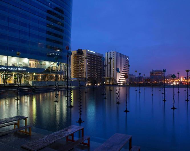 Melia Paris La Defense - Außenansicht