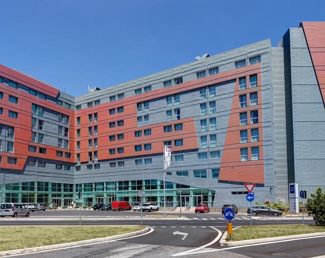 IH Hotels Roma Z3 - Außenansicht