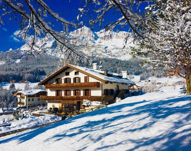 Hotel Menardi - Vue extérieure