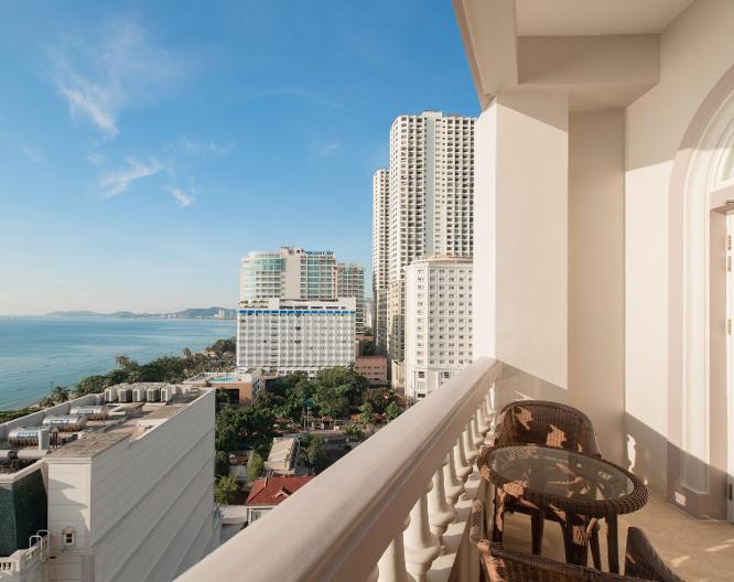 Sunrise Nha Trang Beach Hotel & Spa - Außenansicht