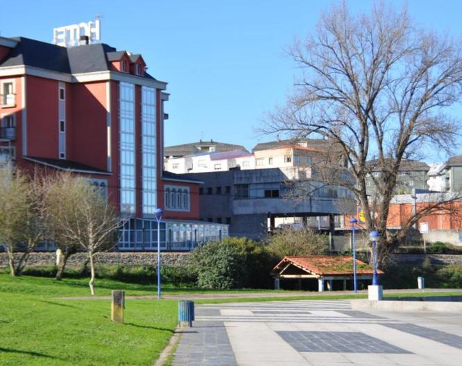 Crunia - Außenansicht