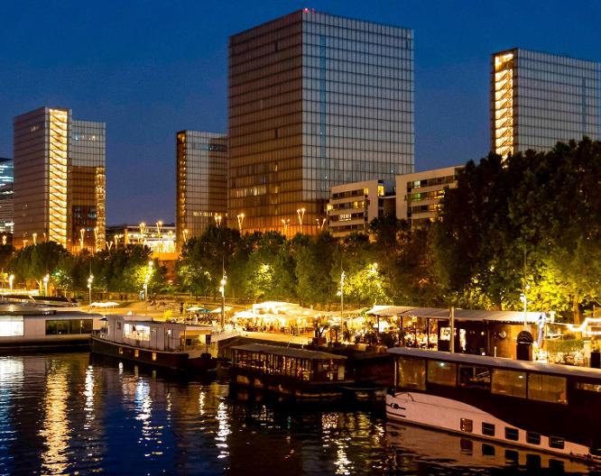 Novotel Paris 20 Belleville - Außenansicht