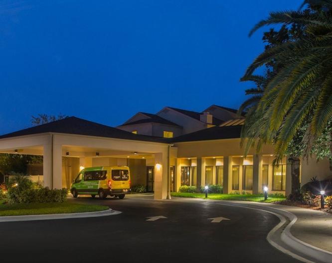 Courtyard Orlando Airport - Außenansicht