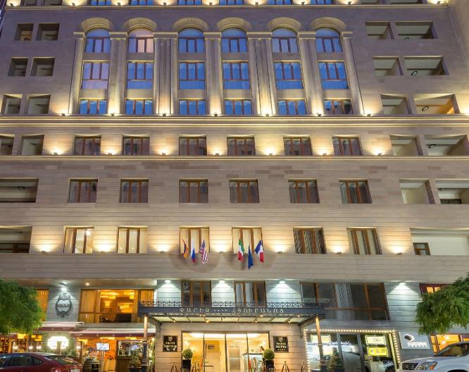 Paris Hotel Yerevan - Außenansicht