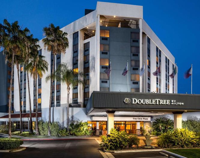 Doubletree Hotel Carson Civic Plaza - Vue extérieure