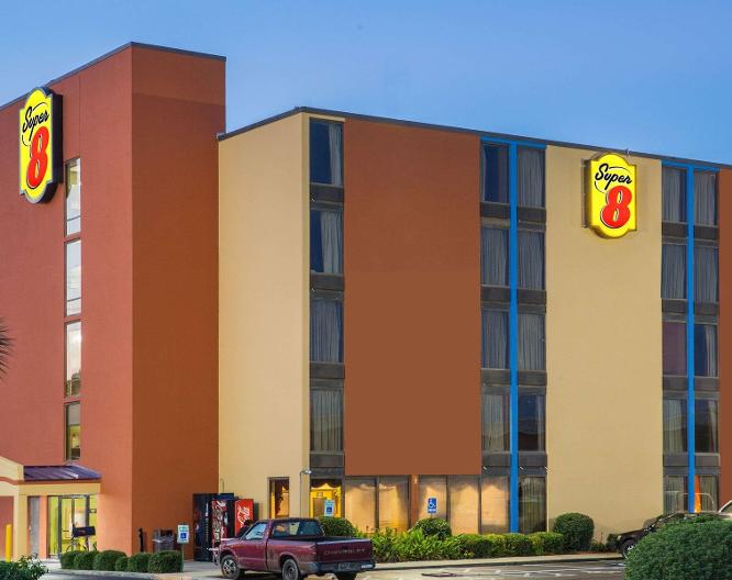 Super 8 by Wyndham Myrtle Beach/Market Common Area - Außenansicht