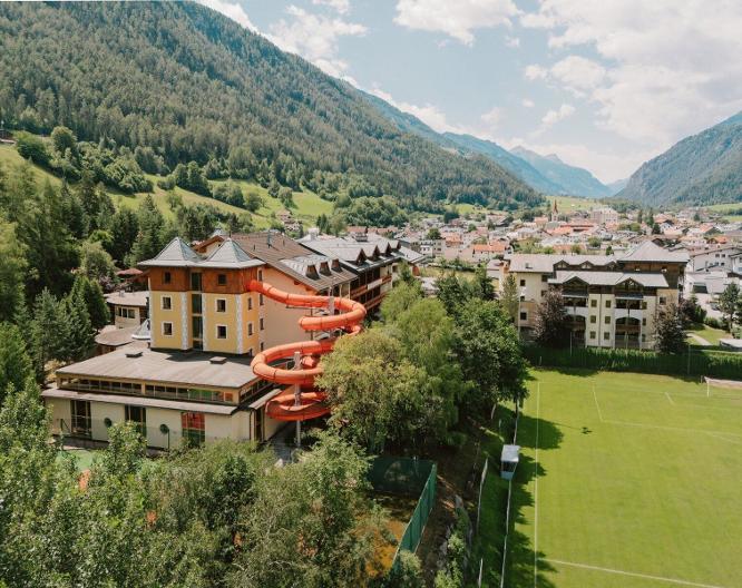 miaflor Familien- & Aktivresort - Außenansicht