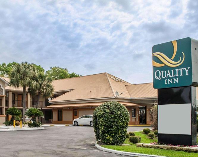 Quality Inn near Manatee Springs State Park - Vue extérieure